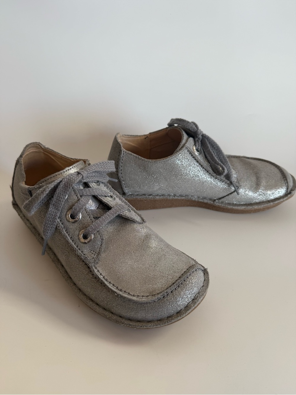 Clarks Funny Dream Metallic Silver Suede Moc Toe Lace Up Women US 9 EU 40